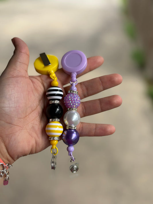 Regular badge reels