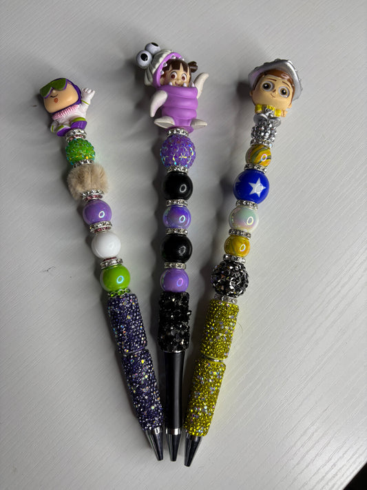 Extendo doorable pens